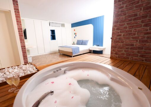 Chambre Avec Jacuzzi